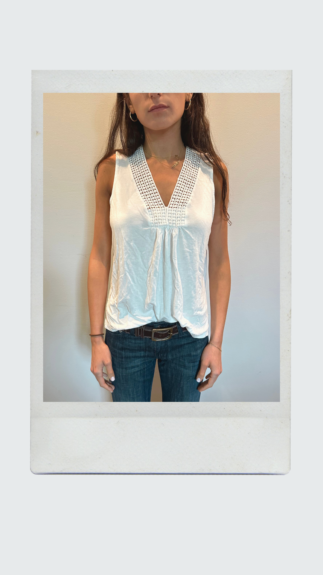 White V Neck Tank Top With Detailed Edges